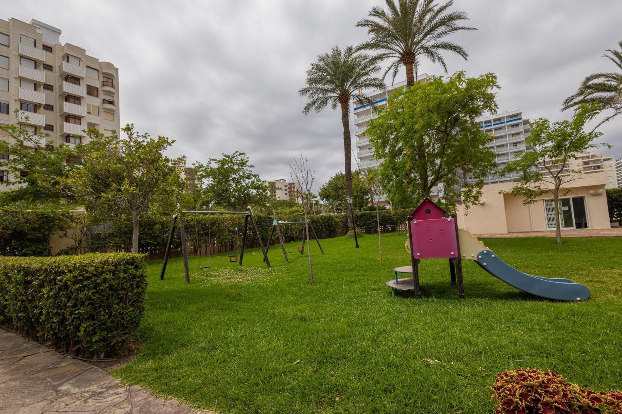 Apartamento Con Piscina Y Zonas Comunes Playa de Gandia Exteriör bild